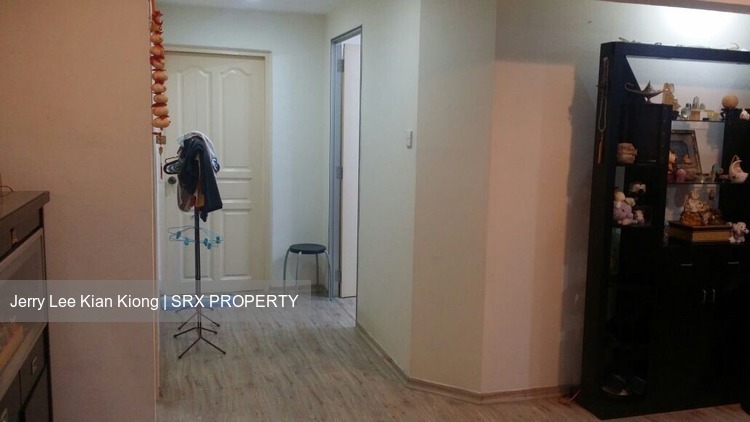 Blk 229 Jurong East Street 21 (Jurong East), HDB 3 Rooms #173255092